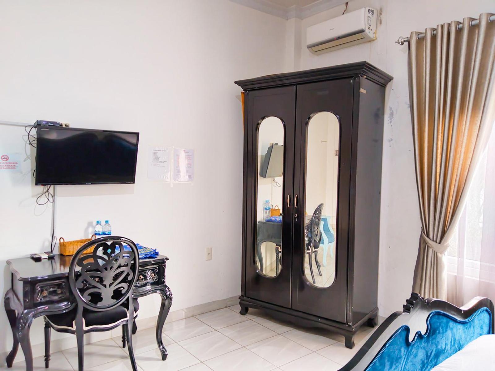 Hotel Grand Shaqilla Syariah à Deli Tua Extérieur photo