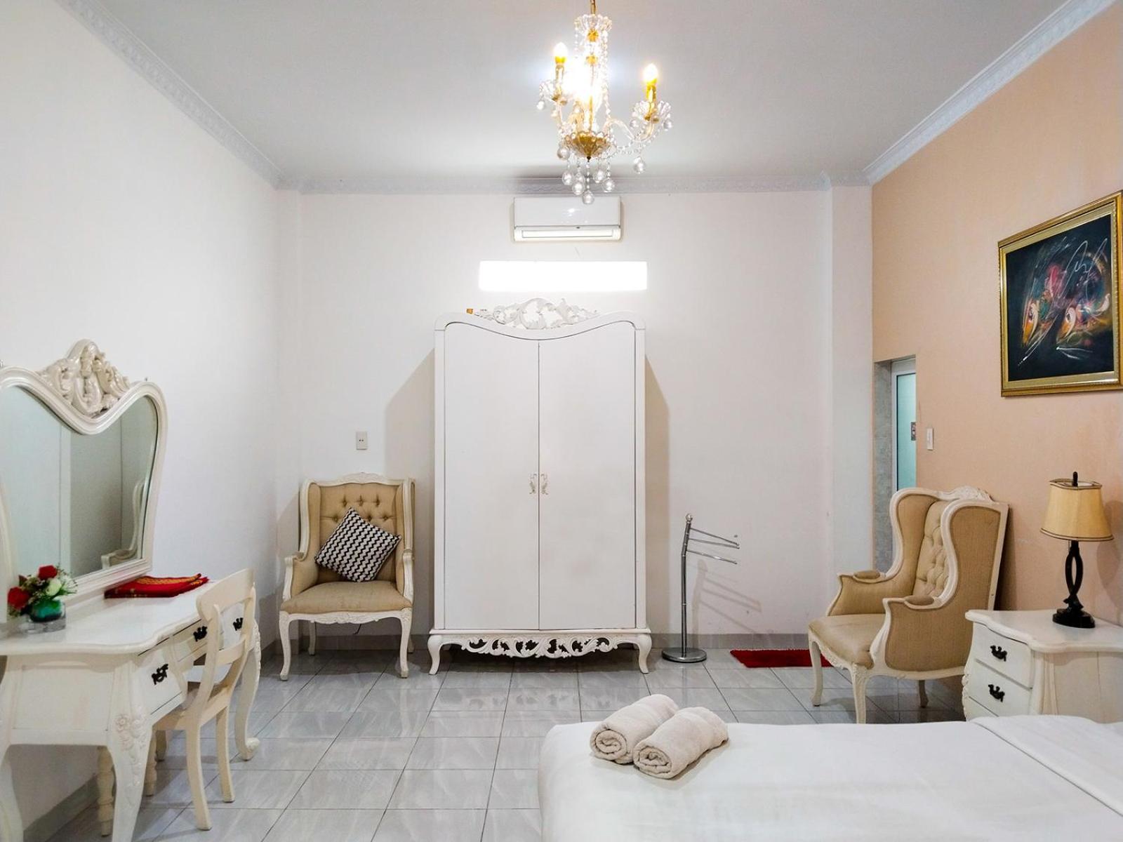 Hotel Grand Shaqilla Syariah à Deli Tua Extérieur photo
