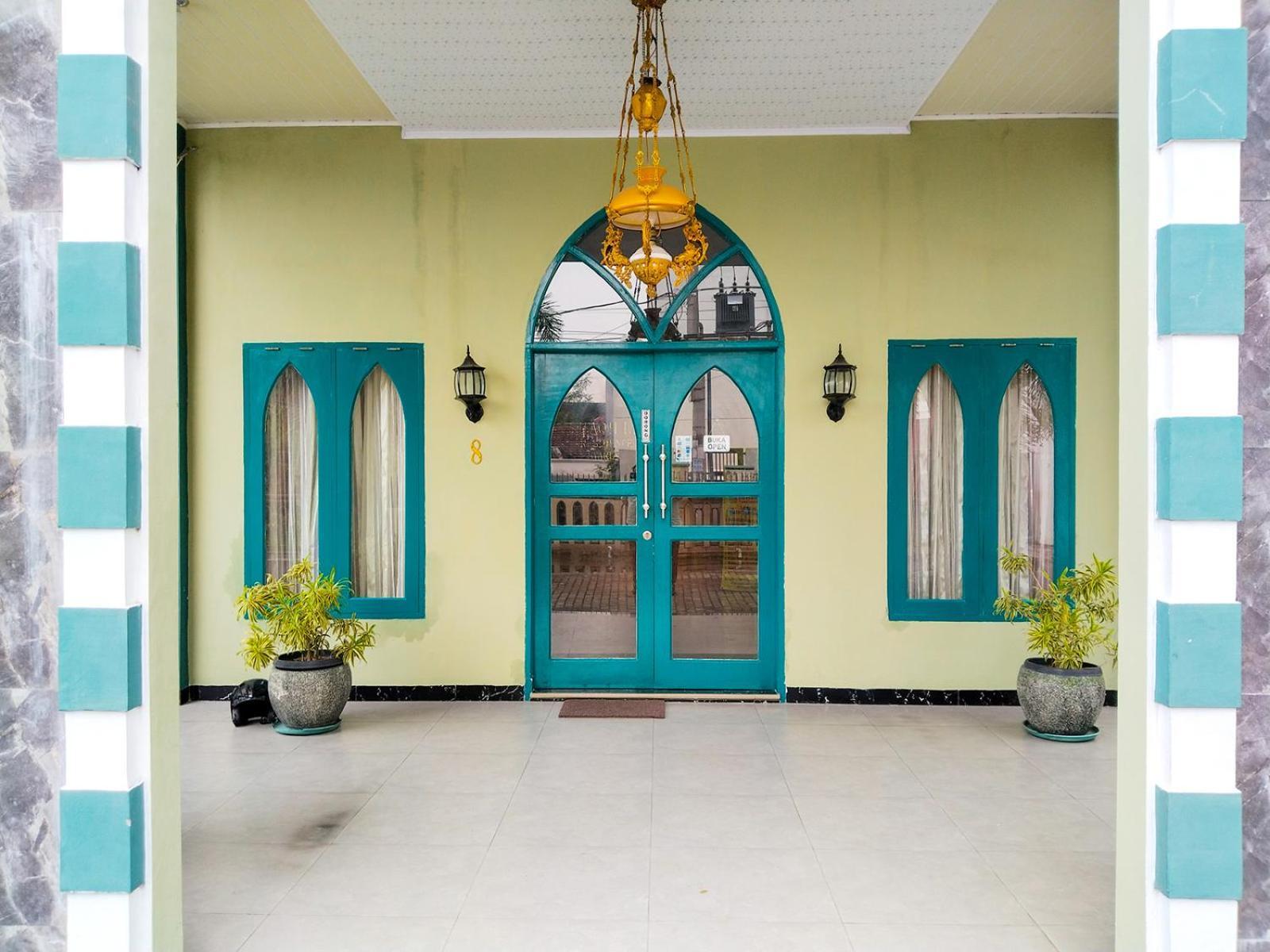 Hotel Grand Shaqilla Syariah à Deli Tua Extérieur photo