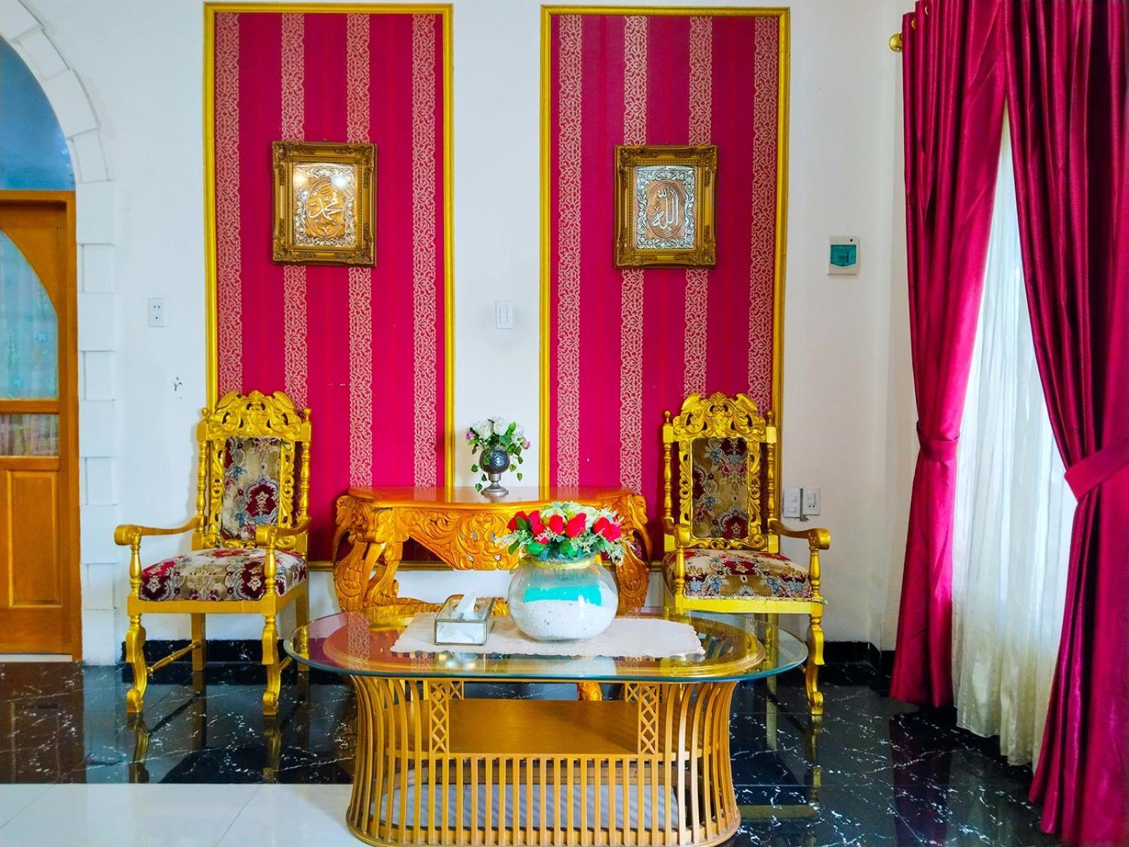 Hotel Grand Shaqilla Syariah à Deli Tua Extérieur photo