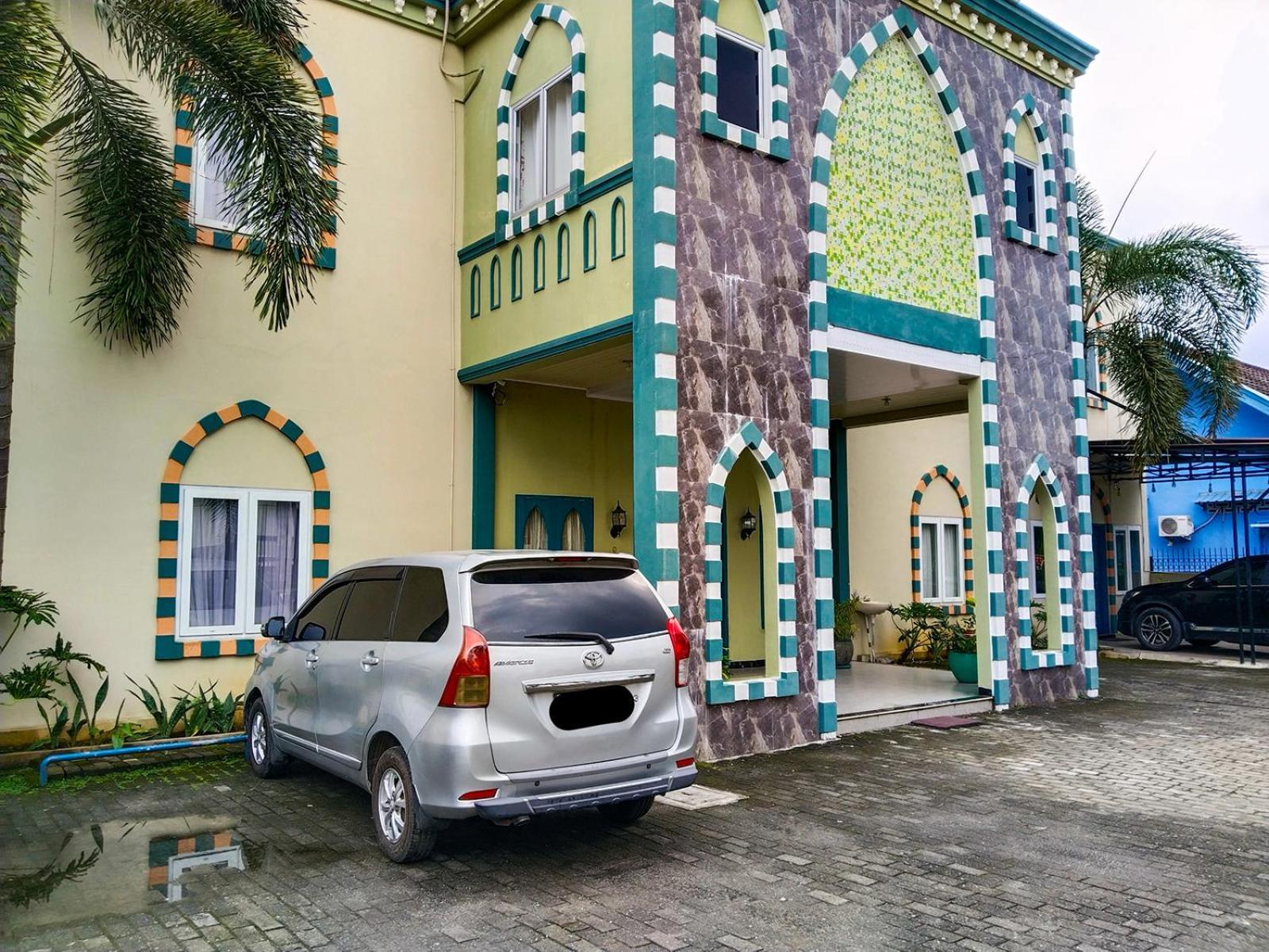 Hotel Grand Shaqilla Syariah à Deli Tua Extérieur photo